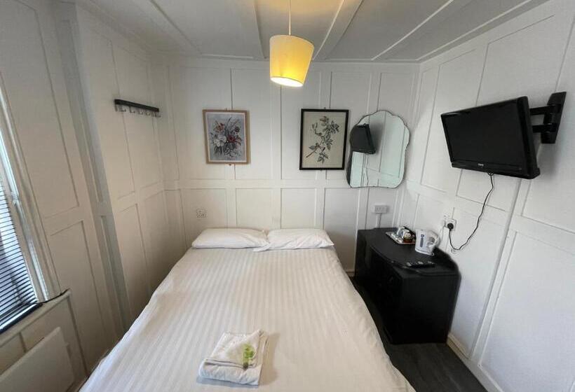 Номер Basic, Elmora House