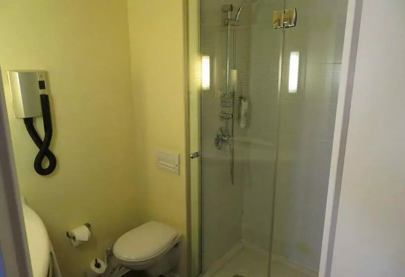 اتاق استاندارد, Ibis Oran Les Falaises