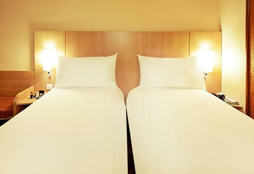 اتاق استاندارد با چشم‌انداز دریا, Ibis Oran Les Falaises