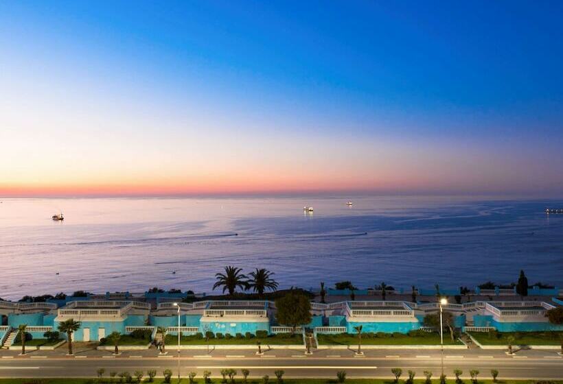 اتاق استاندارد با چشم‌انداز دریا, Ibis Oran Les Falaises