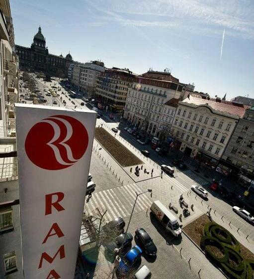 带观景的标准间, Ramada Prague City Centre