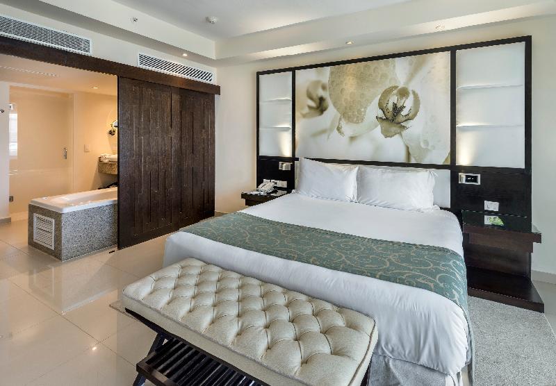 سوئیت با وان آب گرم, Royalton Punta Cana, An Autograph Collection Allinclusive Resort & Casino