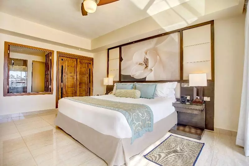 سوئیت با وان آب گرم, Royalton Punta Cana, An Autograph Collection Allinclusive Resort & Casino