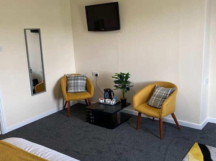 高级大房间, The Well Inn