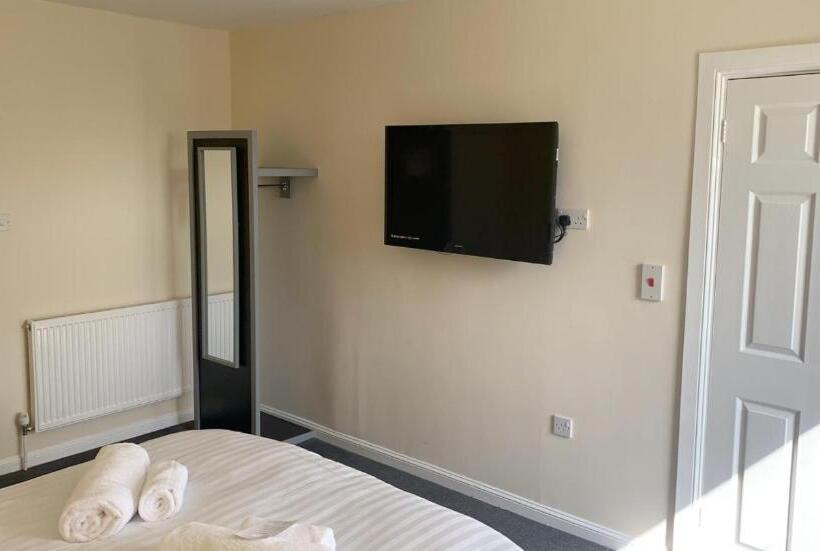 家庭间, The Well Inn