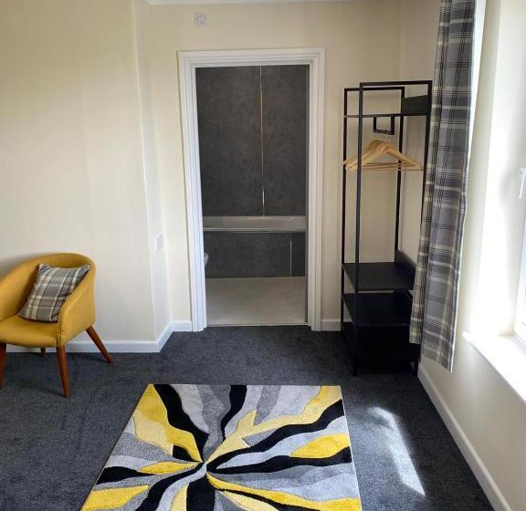 高级大房间, The Well Inn