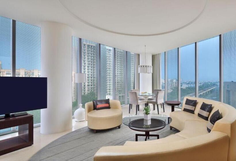 סוויטה אקזקיוטיב, The Westin Gurgaon, New Delhi