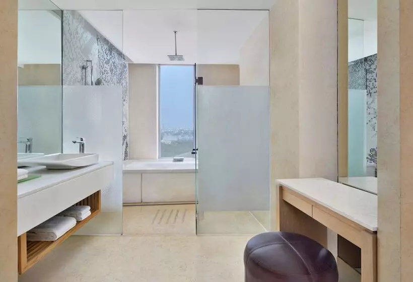 クラブルーム, The Westin Gurgaon, New Delhi