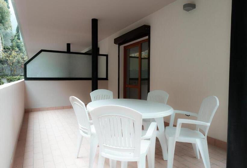 דירת חדר, Torbole Apart