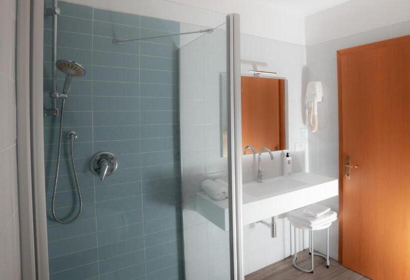 דירת חדר, Torbole Apart