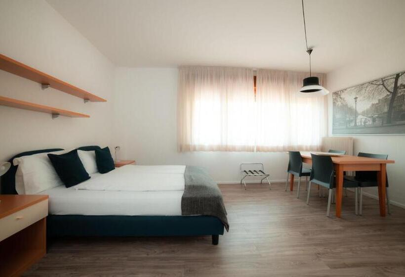 דירת חדר, Torbole Apart