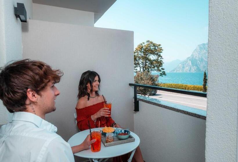 Standard studio with lake view, Torbole Apart