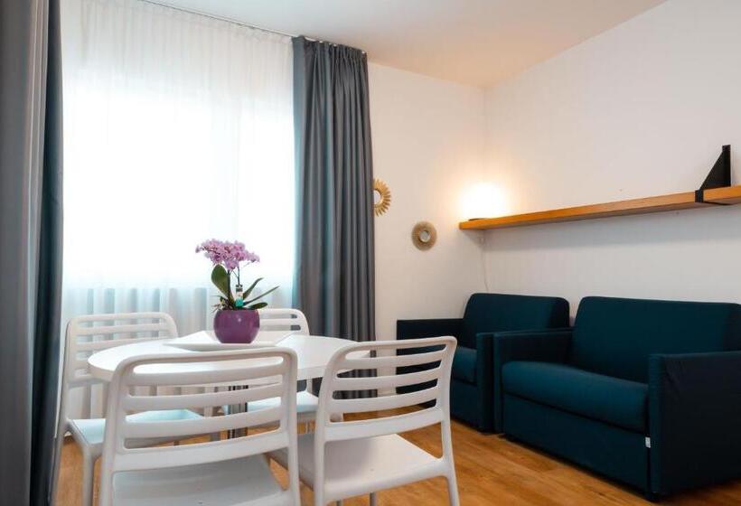 Standard studio with lake view, Torbole Apart