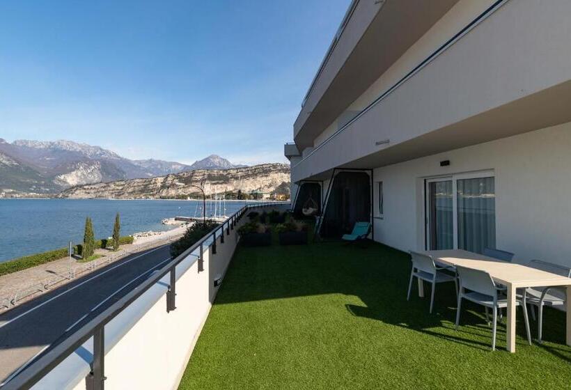 סטודיו סטנדרטי נוף לגינה, Torbole Apart