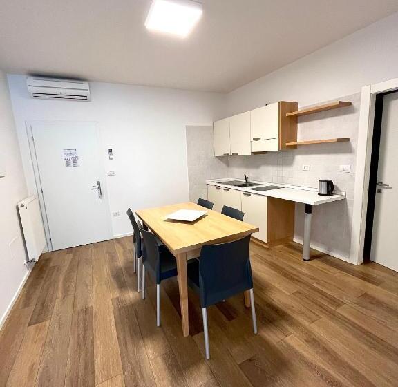 דירת שני חדרים, Torbole Apart