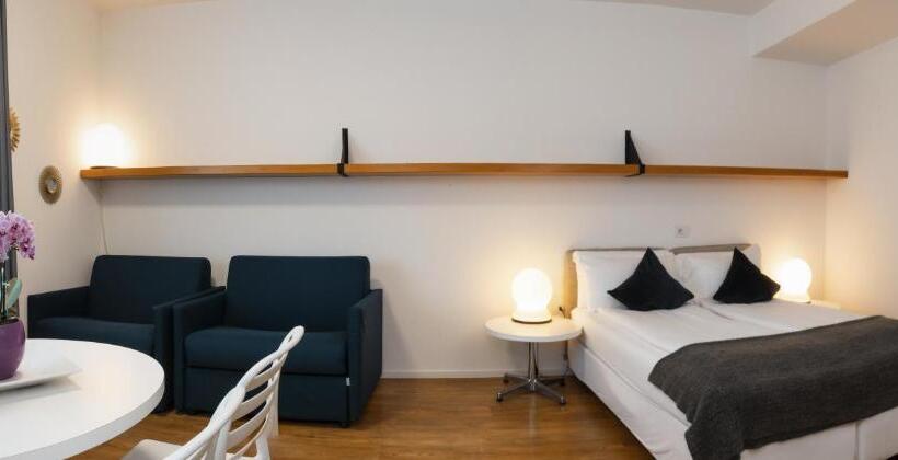 Standard studio with lake view, Torbole Apart