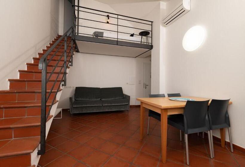 1 Bedroom Apartment Lake View, Torbole Apart