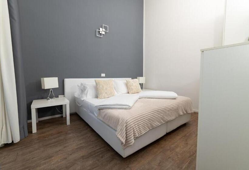1 Bedroom Apartment Lake View, Torbole Apart