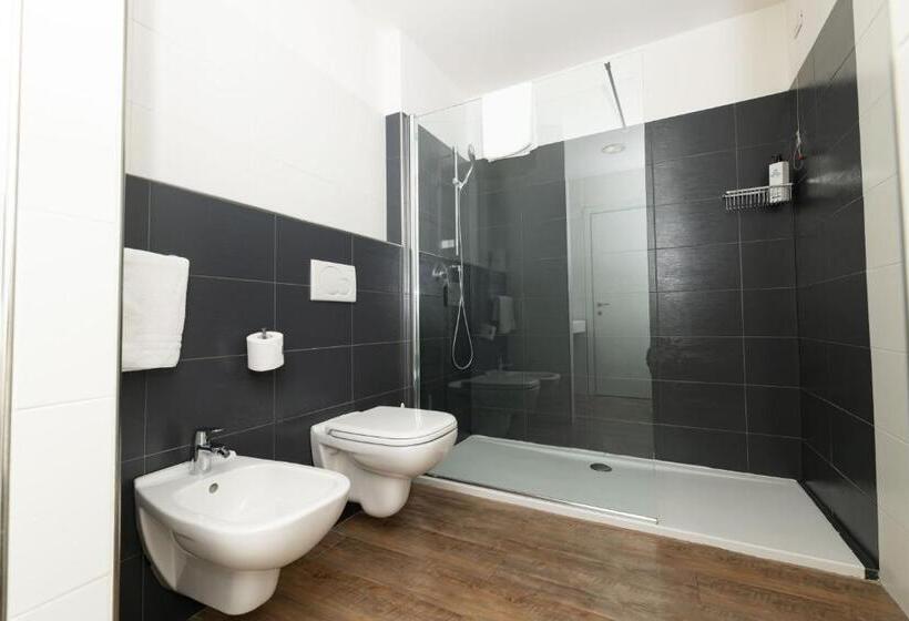 סטודיו סטנדרטי נוף לגינה, Torbole Apart