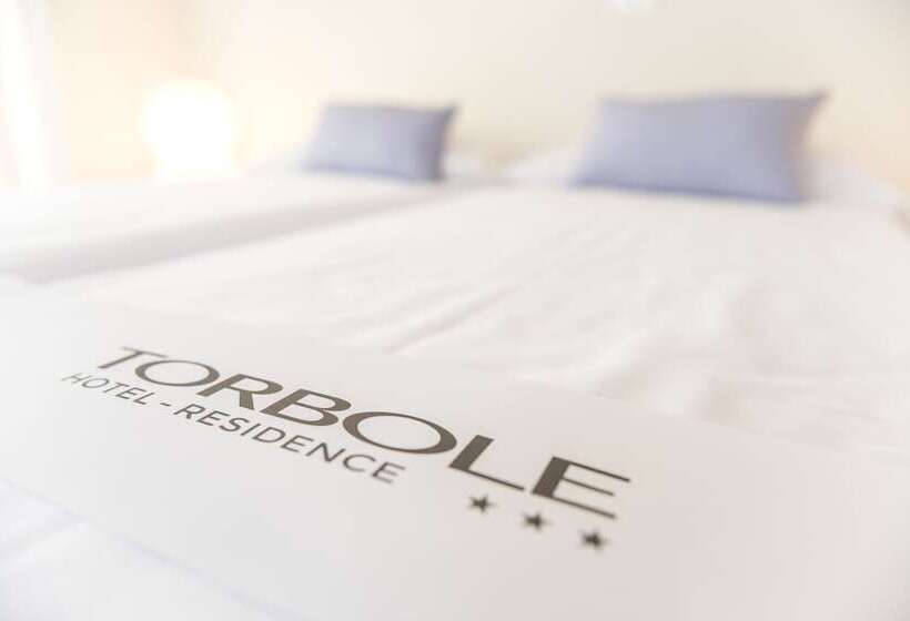 סטודיו קלאסי, Torbole Apart