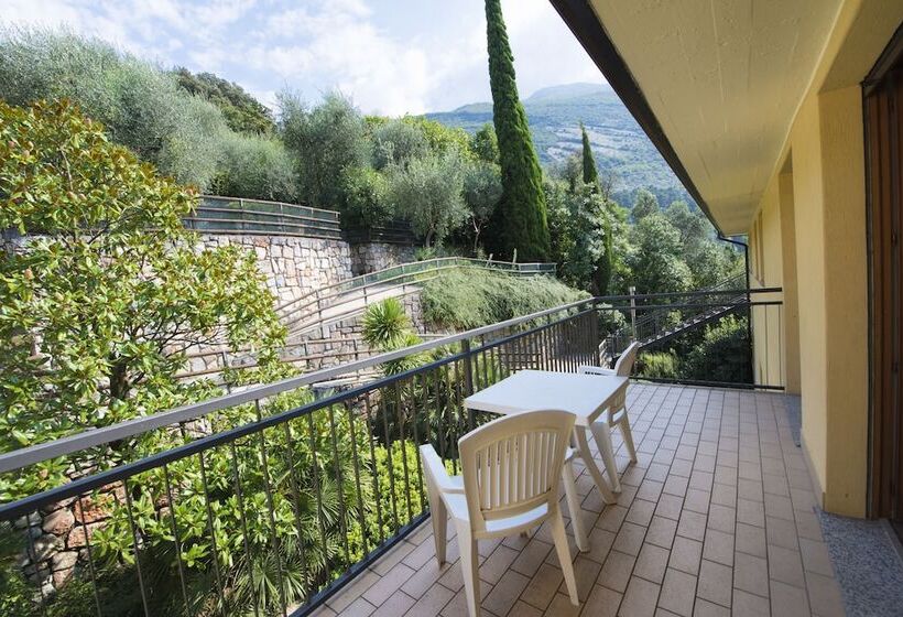 Standard studio with lake view, Torbole Apart