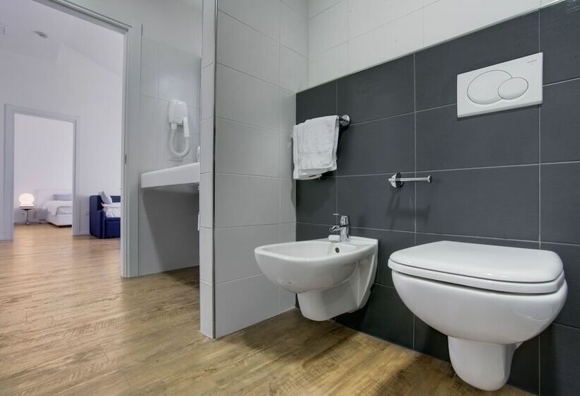 1 Bedroom Apartment Lake View, Torbole Apart