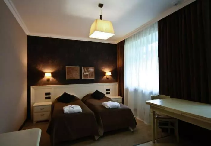 استودیوی استاندارد, Villa Kristina