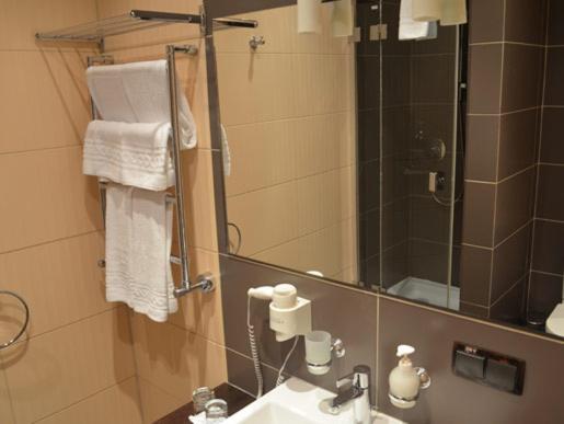 استودیوی استاندارد, Villa Kristina