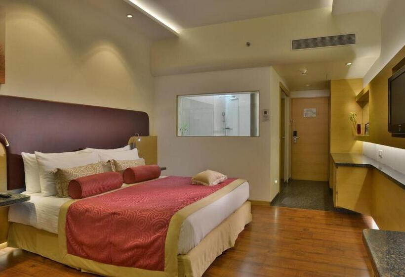 غرفة إدارية سرير ملكى, Vivanta Vadodara