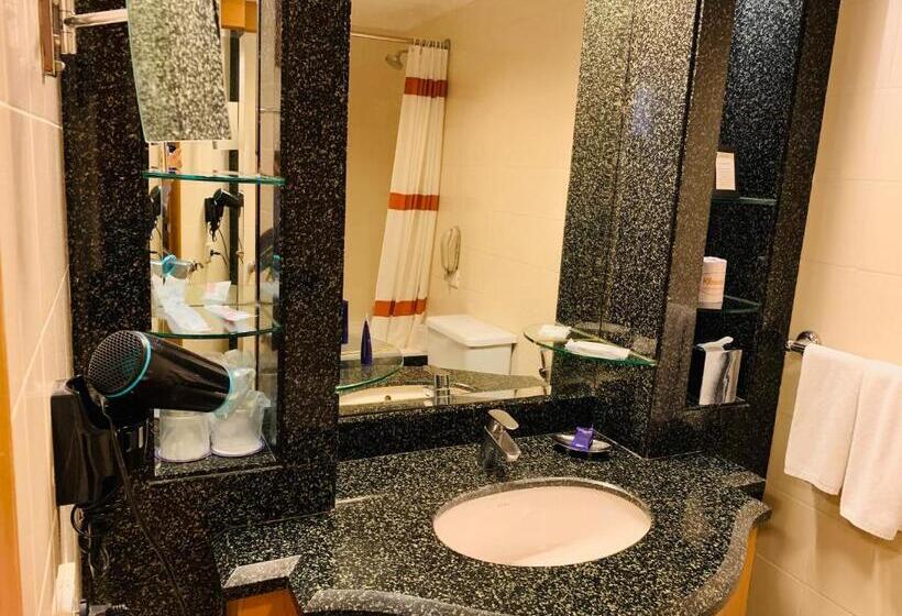 غرفة سوبيريور مطلة على المدينة, Vivanta Vadodara