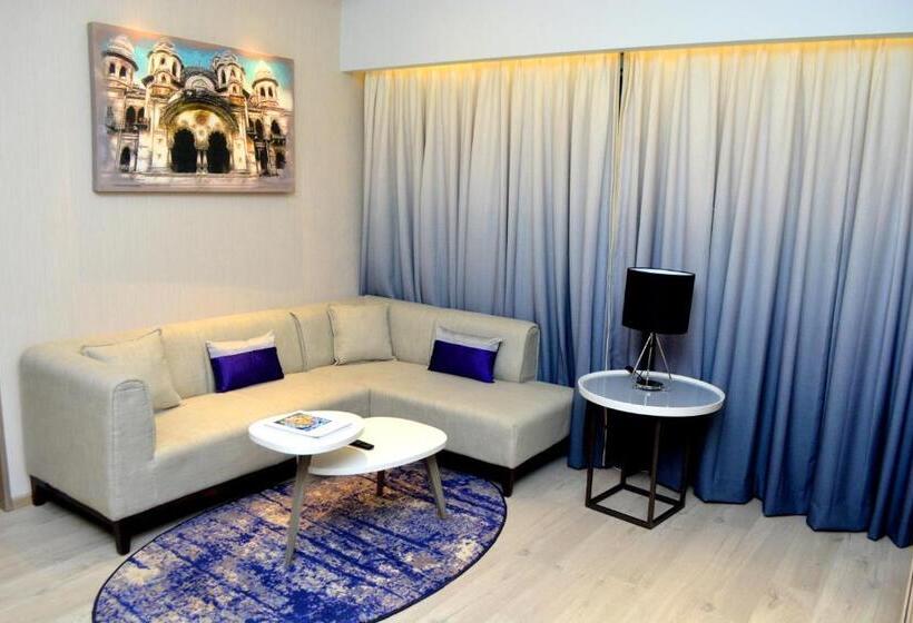 سوئیت با تخت بزرگ, Vivanta Vadodara
