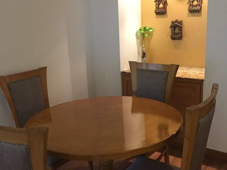 جناح ديلوكس, Vivanta Vadodara