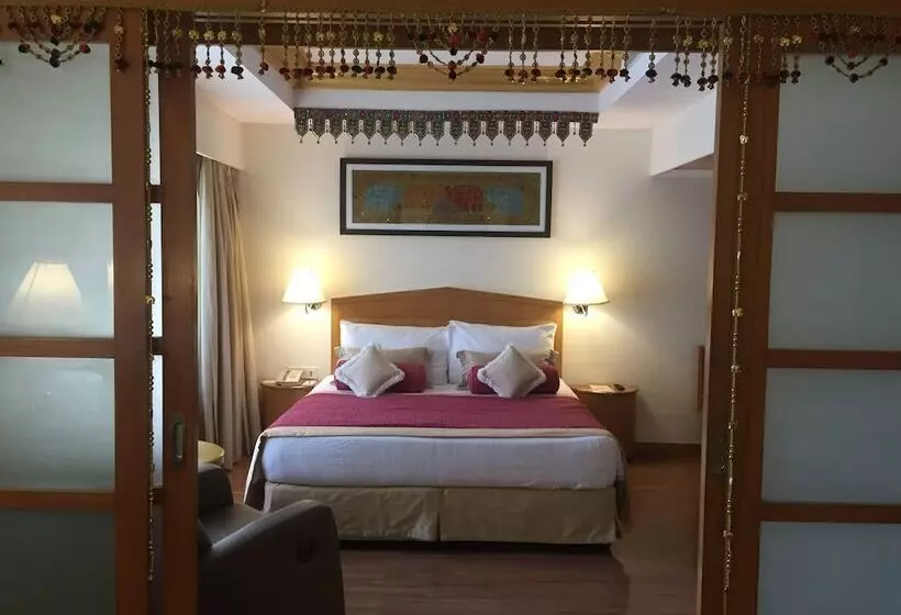 デラックススイート, Vivanta Vadodara