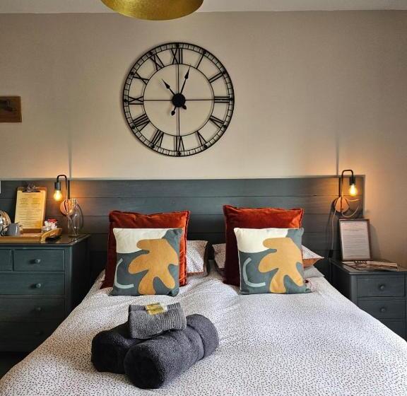 Standard Room King Size Bed, Widemouth Manor