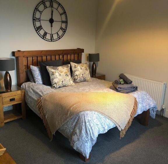 Deluxe Room King Size Bed, Widemouth Manor