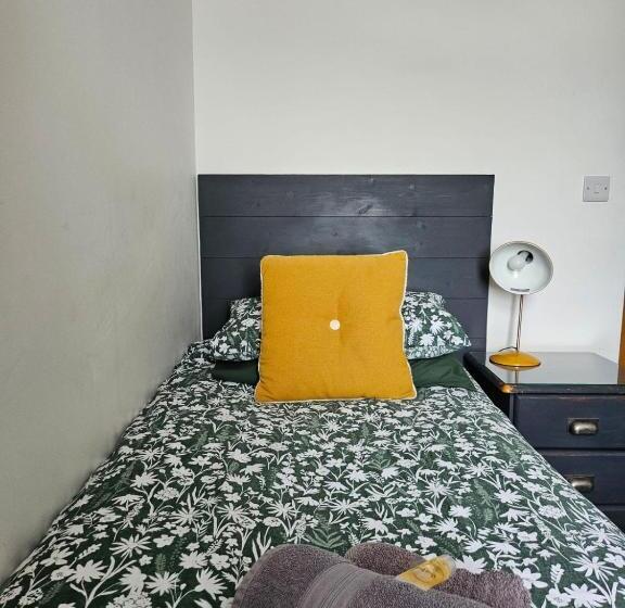 Standard Single Room, Widemouth Manor