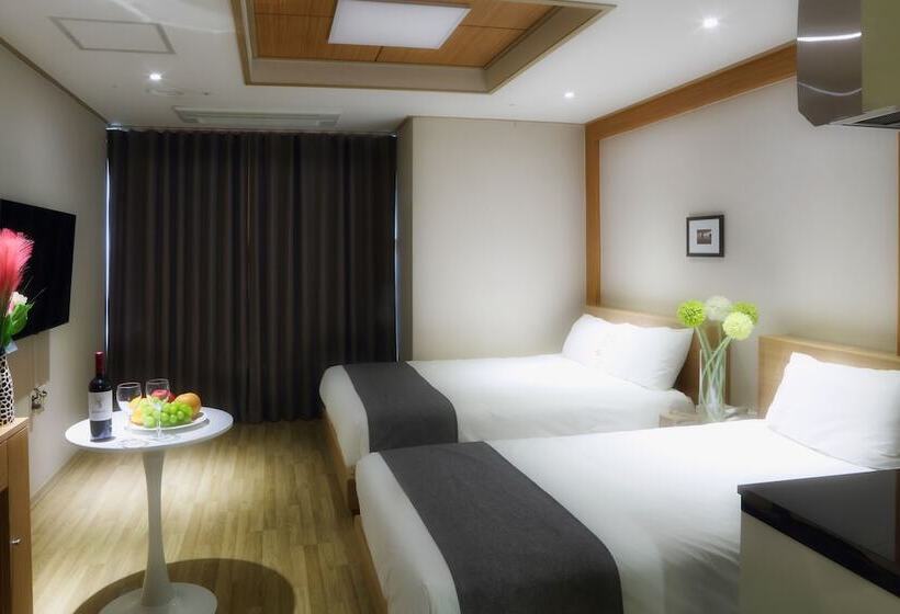 Номер Deluxe, Incheon The Hotel Yeongjong