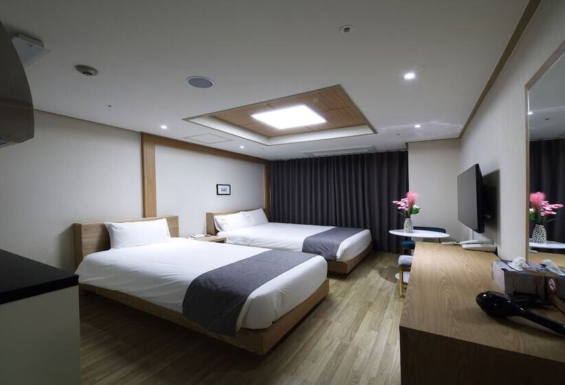 Номер Deluxe, Incheon The Hotel Yeongjong