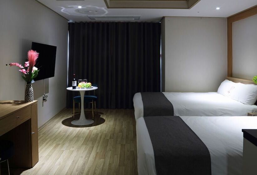 Номер Deluxe, Incheon The Hotel Yeongjong