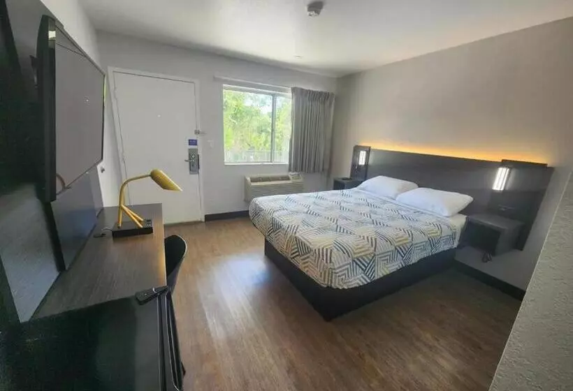 身障者適用スタンダードルーム, Motel 6 Venice, Fl