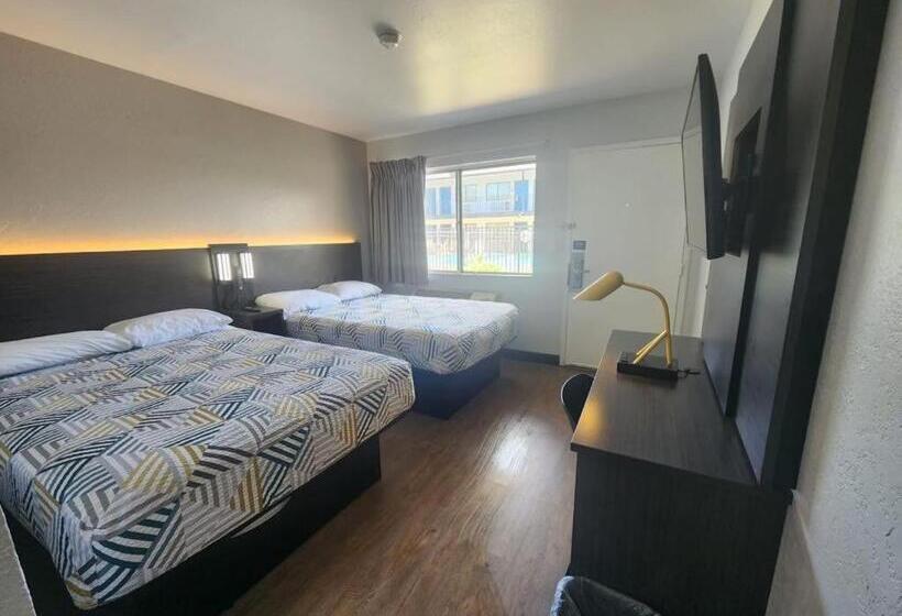 غرفة قياسية رباعية, Motel 6 Venice, Fl