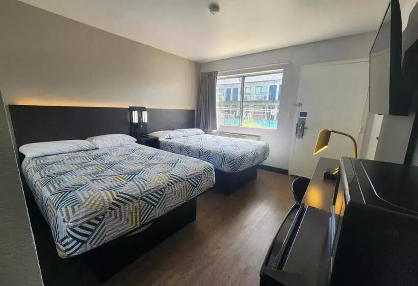 デラックスの4人部屋, Motel 6 Venice, Fl