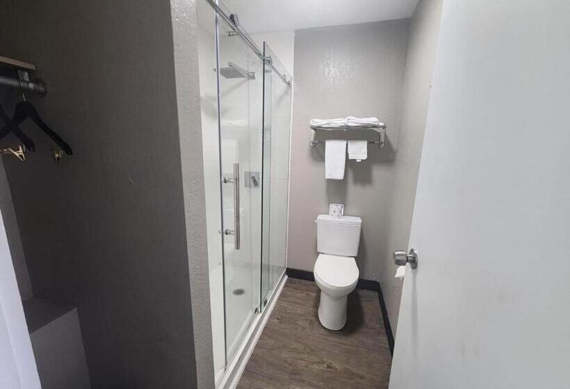 高品质的四人房间, Motel 6 Venice, Fl