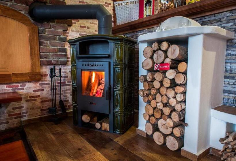 스탠다드 룸, Restaurace Stará Lípa