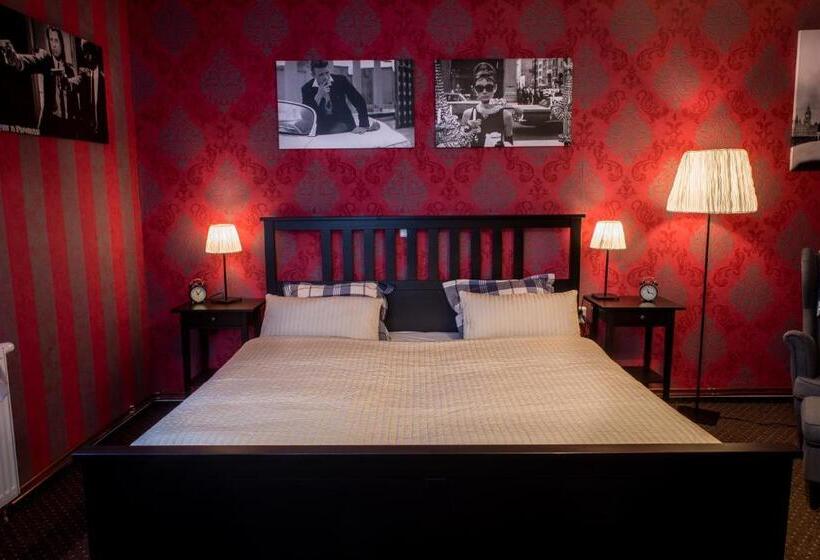 침실 1개 아파트, Restaurace Stará Lípa