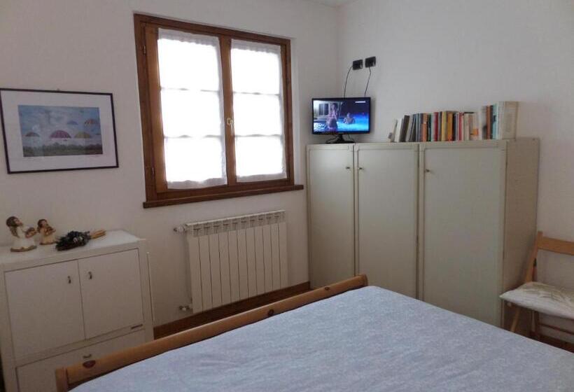 اتاق استاندارد, Baita De Eliseo B&b