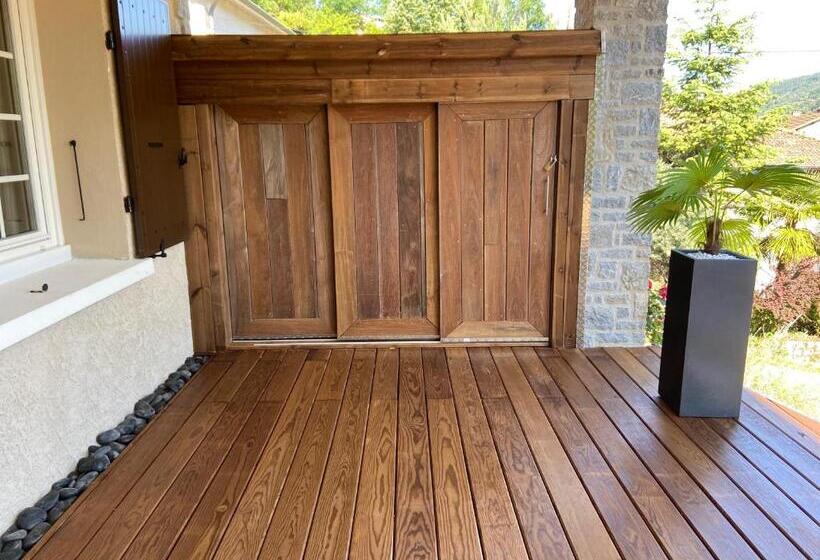 جناح مزود بتراس, Chambre D Hôtes De La Riaille 400 M De La Dolce Via