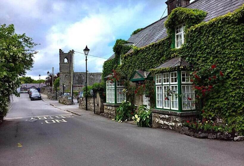 デラックスルーム, Nymphsfield House