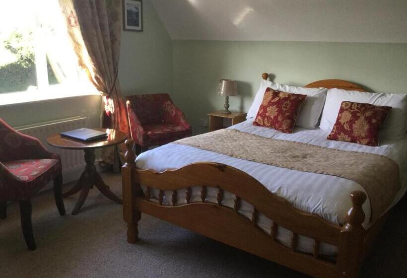 デラックスルーム, Nymphsfield House