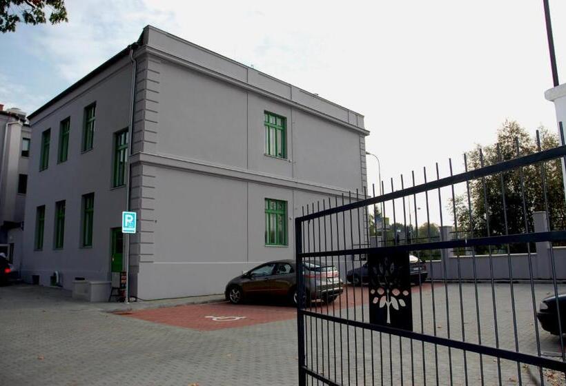 패밀리 룸, Pod Zeleným Dubem